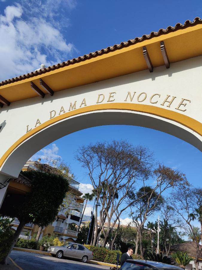 In Urb Dama De Noche Puerto Banus Apartment Marbella