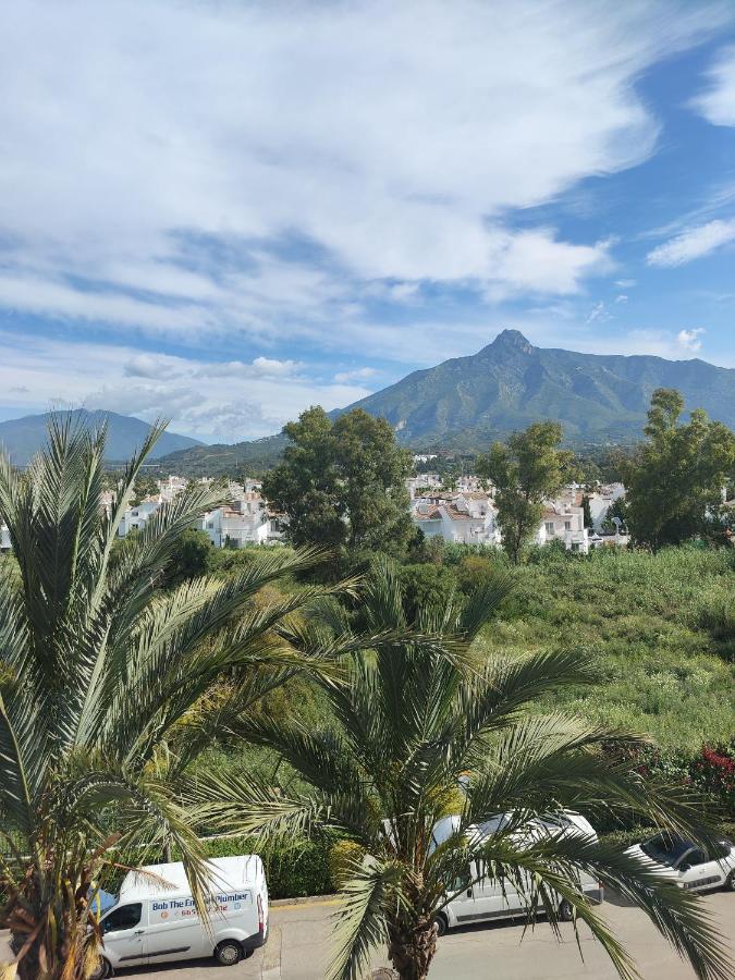 Apartment In Urb Dama De Noche Puerto Banus