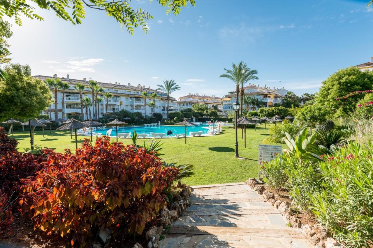 Apartment In Urb Dama De Noche Puerto Banus