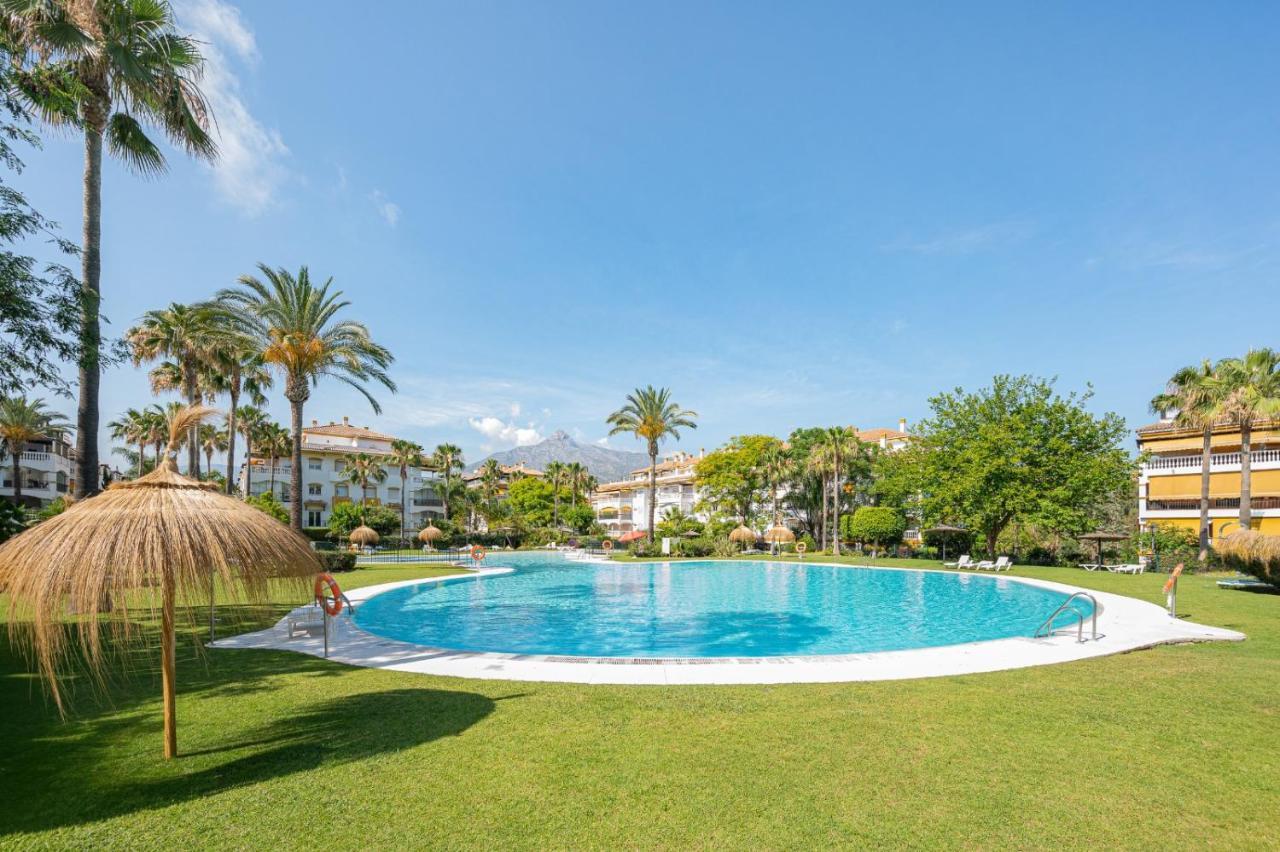 Apartment In Urb Dama De Noche Puerto Banus *
